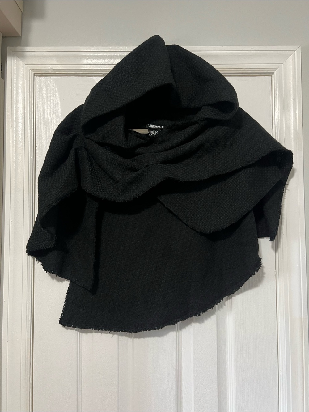 Star Wars Galaxy’s Edge Black Hooded Shawl Wrap